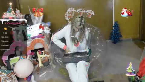 Skinnygirl online show from 12/19/25, 06:37