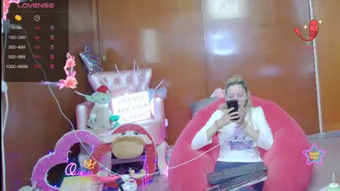 Skinnygirl online show from 06/26/26, 11:53