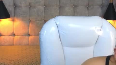    online show from 09/17/25, 10:44