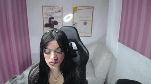 Laia online show from 02/23/25, 09:33