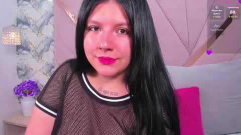 laia_hamilton online show from 11/15/25, 12:56