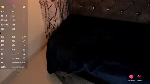 Laia online show from 12/16/24, 05:33