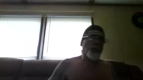 Snapshot of laidbackluxury chatting on 06/07/26, 02:21 laidbackluxury online show from 06/07/26, 02:21