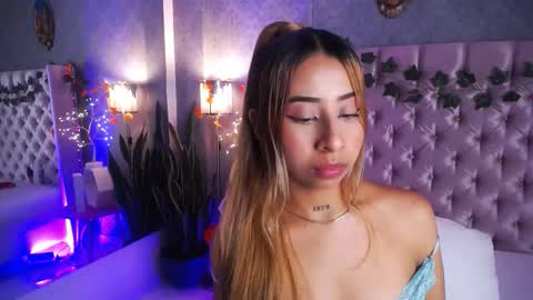 Snapshot of lailastilwills chatting on 11/11/25, 12:43 Laila Stilwills online show from 11/11/25, 12:43