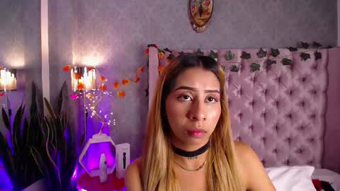 Snapshot of lailastilwills chatting on 11/22/25, 04:55 Laila Stilwills online show from 11/22/25, 04:55