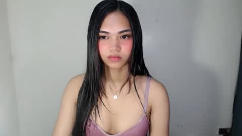 laire online show from 05/21/26, 06:42