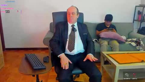 Snapshot of lajose52 chatting on 12/05/25, 07:43 lajose52 online show from 12/05/25, 07:43