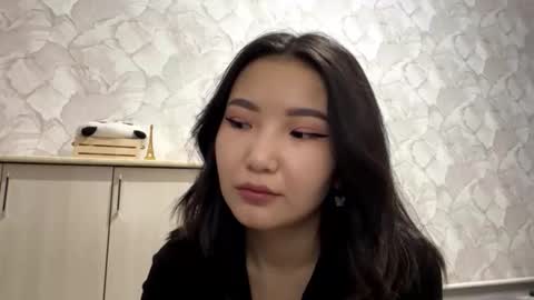 Luna online show from 09/10/25, 03:12