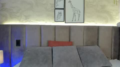 Loren online show from 07/04/26, 11:27