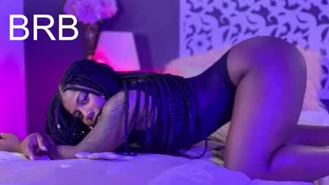 IG222dmm  online show from 12/03/25, 12:18