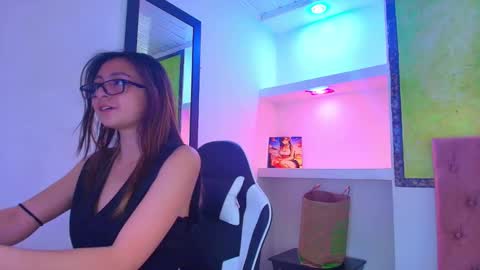 Lala clark online show from 09/29/25, 12:54