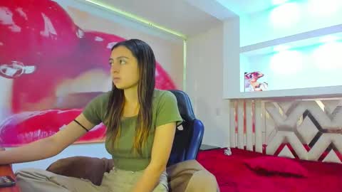 Lala clark online show from 10/01/25, 12:00