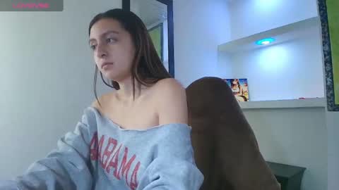 Lala clark online show from 10/08/25, 12:47