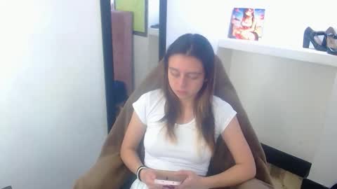 Snapshot of lala_clark chatting on 11/12/25, 12:27 Lala clark online show from 11/12/25, 12:27