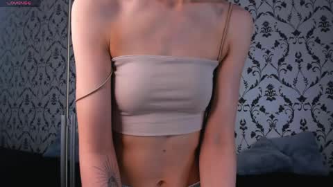 Julia online show from 05/29/26, 08:34