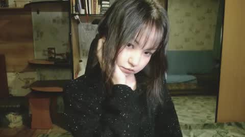 Snapshot of lalallalalaaa chatting on 12/14/25, 02:00 lalallalalaaa online show from 12/14/25, 02:00