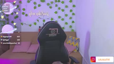 Lala  online show from 09/15/25, 11:49