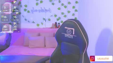 Lala  online show from 09/17/25, 07:04