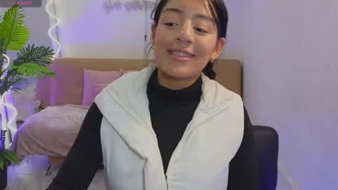 Lala  online show from 10/18/25, 07:25