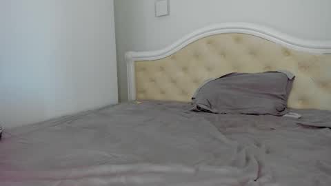 Lallie  online show from 09/23/25, 03:15