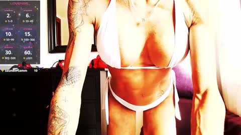 Lola online show from 10/05/25, 10:13