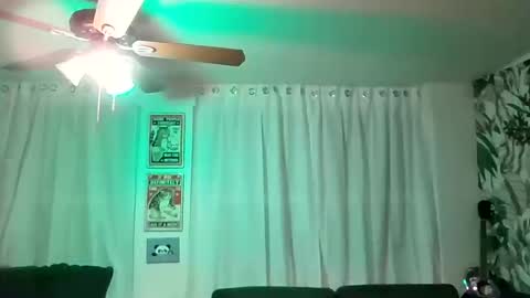 LALOVE99 online show from 10/18/25, 01:41