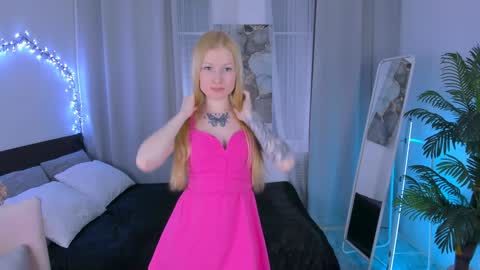 Laly online show from 01/24/25, 05:32