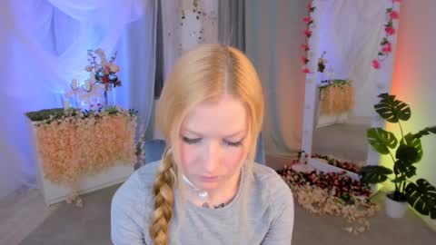 Laly online show from 02/10/25, 05:09