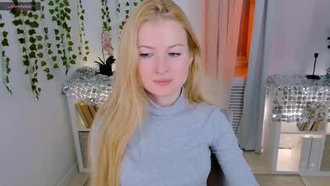 Laly online show from 12/19/25, 05:42