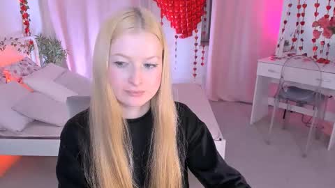 Laly online show from 02/20/26, 07:43