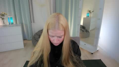 Laly online show from 03/14/26, 07:03