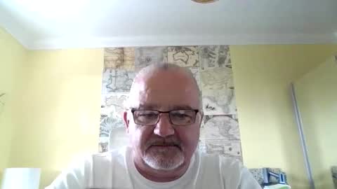 Snapshot of lamabama chatting on 09/10/25, 12:49 lamabama online show from 09/10/25, 12:49