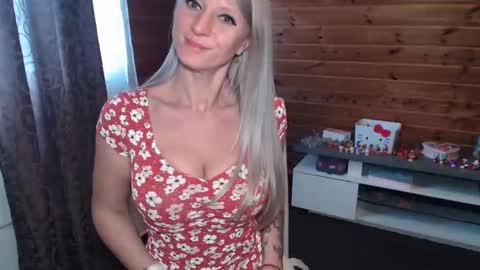 LaMadrina006 online show from 02/25/26, 11:09