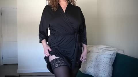Snapshot of lamarquesathelion chatting on 02/19/26, 04:25 La Marquesa online show from 02/19/26, 04:25