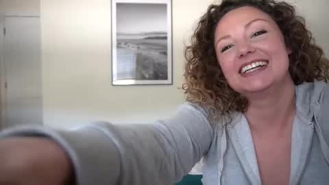 Snapshot of lamarquesathelion chatting on 03/16/26, 04:55 La Marquesa online show from 03/16/26, 04:55
