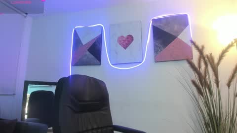    online show from 12/21/24, 07:06