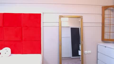 LanaBanner online show from 09/30/25, 04:39