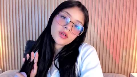 ... .          . ... online show from 09/25/25, 12:09