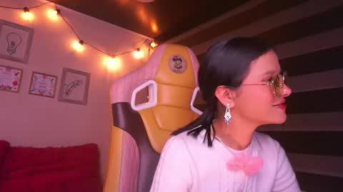 Lana online show from 11/26/25, 01:39