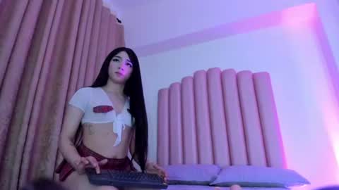 lana_fox01 online show from 07/24/26, 04:32