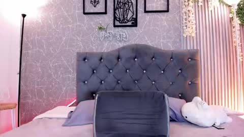 lana_gill online show from 04/24/26, 07:05