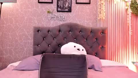 lana_gill online show from 05/04/26, 07:21