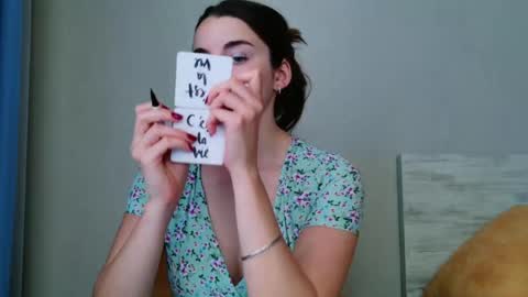 lana_gl online show from 06/04/26, 09:59