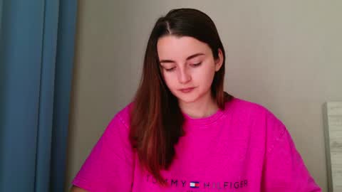 lana_gl online show from 06/11/26, 06:33