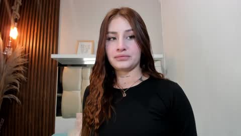 Lana     igauroraaaaaaaaa 1 online show from 12/30/24, 04:20