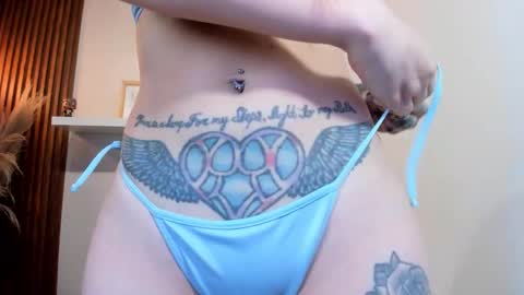 Lana     igauroraaaaaaaaa 1 online show from 11/10/25, 04:22