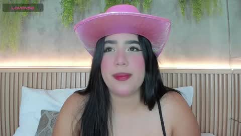 lana_lann online show from 11/23/25, 12:27