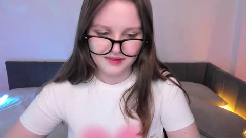 Lana online show from 12/01/25, 09:47