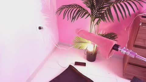 LANA online show from 10/09/25, 04:10