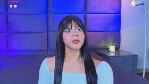 Snapshot of lana_presscot chatting on 05/31/26, 01:36 valentino moon online show from 05/31/26, 01:36